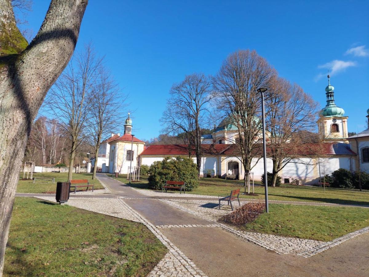 Apartmany U Marianske Kaple Česká Kamenice Dış mekan fotoğraf